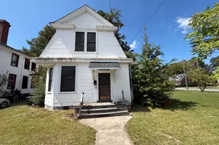 206 S Grace St, Rocky Mount, NC 27804 - Photo 1