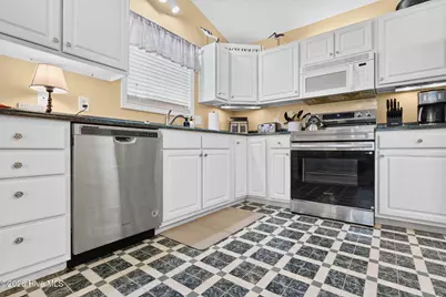 1650 Frink Street SW, Ocean Isle Beach, NC 28469 - Photo 10