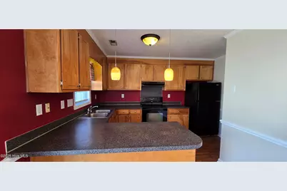1205 Cross Creek Circle #B-4, Greenville, NC 27834 - Photo 12