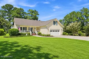 1115 Yardarm Dr, Oriental, NC 28571 - Photo 1