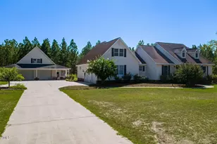 727 Mt Olive Rd, Bladenboro, NC 28320 - Photo 6