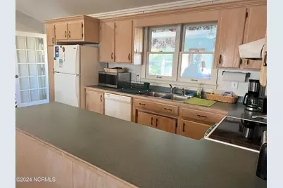 5204 Ocean Drive, Emerald Isle, NC 28594 - Photo 2