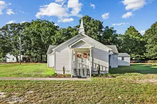 3664 Fields Station Rd, La Grange, NC 28551 - Photo 1