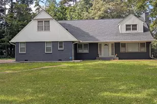 1408 Parker Ln, Henderson, NC 27536 - Photo 1