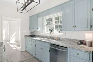 130 E Main St, Rose Hill, NC 28458 - Photo 12