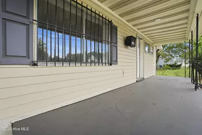 1205 Lincoln Street SE, Wilson, NC 27893 - Photo 6