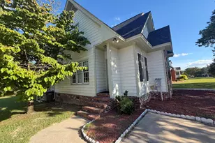 1733 Sparrow Hawk Ln, Rocky Mount, NC 27804 - Photo 4