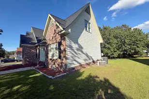 1733 Sparrow Hawk Ln, Rocky Mount, NC 27804 - Photo 6