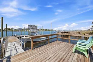 709 Canal Dr, Carolina Beach, NC 28428 - Photo 4