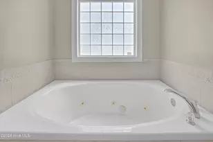 818 N New River Dr, Surf City, NC 28445 - Photo 18