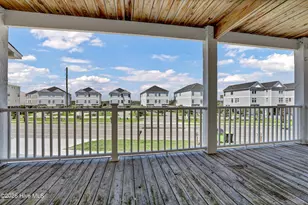 818 N New River Dr, Surf City, NC 28445 - Photo 28