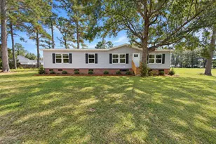 809 Garner Dr, Newport, NC 28570 - Photo 12