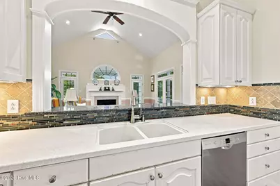 520 Taberna Way, New Bern, NC 28562 - Photo 16
