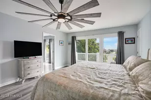 822 Cutter Ct, Kure Beach, NC 28449 - Photo 18