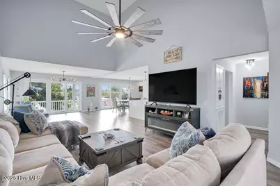 822 Cutter Court, Kure Beach, NC 28449 - Photo 4