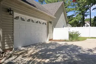 1405 Warwick Cir, Winterville, NC 28590 - Photo 38