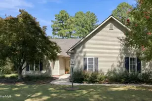 1405 Warwick Cir, Winterville, NC 28590 - Photo 1