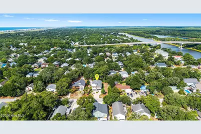 157 NE 4th Street, Oak Island, NC 28465 - Photo 32