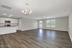 8 W Emily Gardens Dr, Selma, NC 27576 - Photo 6