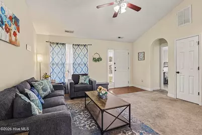 25 Lawrence Court, Smithfield, NC 27577 - Photo 6