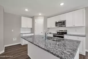 45 E Emily Gardens Dr, Selma, NC 27576 - Photo 12