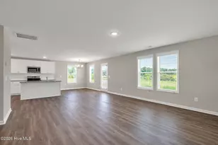 45 E Emily Gardens Dr, Selma, NC 27576 - Photo 4