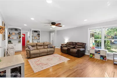 202 Lindenwood Drive, Greenville, NC 27834 - Photo 8