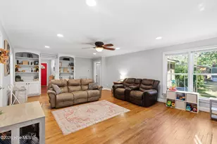 202 Lindenwood Dr, Greenville, NC 27834 - Photo 8