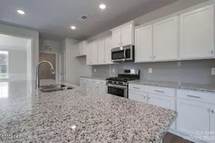 113 Seashore St, Grimesland, NC 27837 - Photo 8