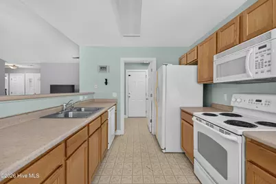 214 Gardenview Court NE, Leland, NC 28451 - Photo 14
