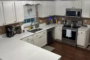 207 Bluebird Ct, Sneads Ferry, NC 28460 - Photo 6