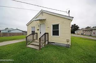 500 Torrence Ave, Jacksonville, NC 28540 - Photo 1