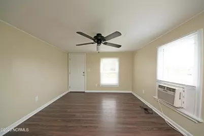 500 Torrence Avenue, Jacksonville, NC 28540 - Photo 8