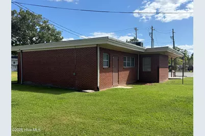 615 College Street, Jacksonville, NC 28540 - Photo 6