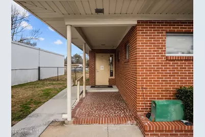 615 College Street, Jacksonville, NC 28540 - Photo 2