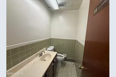 615 College Street, Jacksonville, NC 28540 - Photo 24