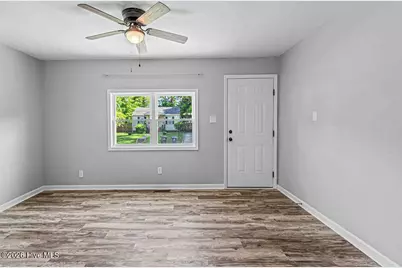 100 Banks Street, Jacksonville, NC 28540 - Photo 8