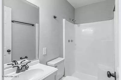 100 Banks Street, Jacksonville, NC 28540 - Photo 18