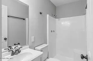 100 Banks St, Jacksonville, NC 28540 - Photo 18