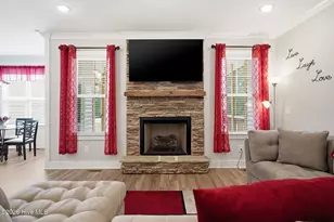 4240 Marsh Vw Ln, Zebulon, NC 27597 - Photo 6