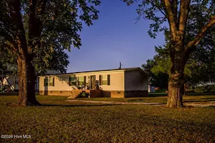 1227 McLean Rd, Lumberton, NC 28358 - Photo 1