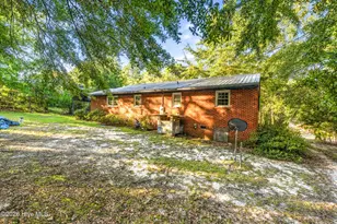 1002 Jefferson St, Hamlet, NC 28345 - Photo 6
