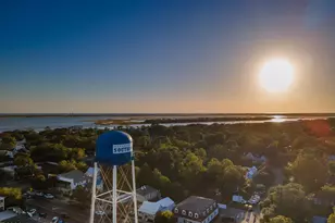 910 Pine Needles Rd, Southport, NC 28461 - Photo 52