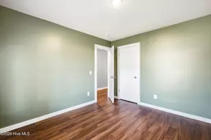 910 Pine Needles Rd, Southport, NC 28461 - Photo 26