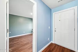 910 Pine Needles Rd, Southport, NC 28461 - Photo 6