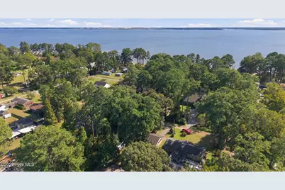 27 Croatan Avenue, Bath, NC 27808 - Photo 4