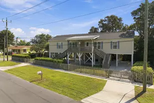 301 Harper Ave, Carolina Beach, NC 28428 - Photo 2