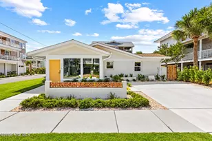 21 Island Dr, Wrightsville Beach, NC 28480 - Photo 1