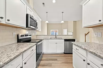 1811 Fox Den Way #6, Greenville, NC 27858 - Photo 10