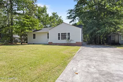 404 Dogwood Lane, Jacksonville, NC 28540 - Photo 2